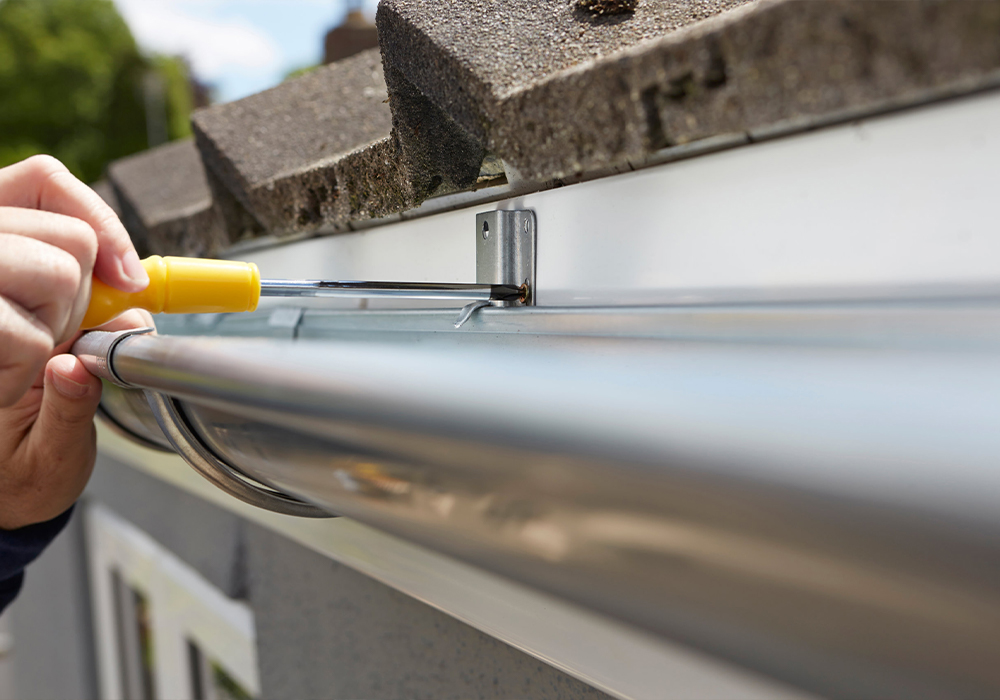 Gutter cleaning Services